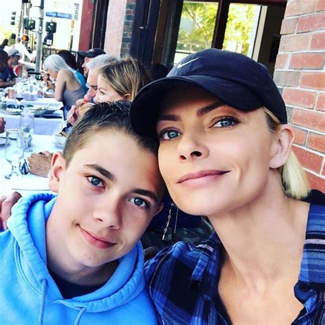 jaime pressly family photos|Jaime Pressly Admits Her Oldest Son Dezi, 12, Is Her。